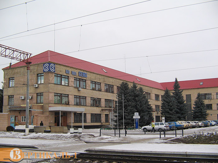 Обустройство кровли из металлочерепицы в Черкассах